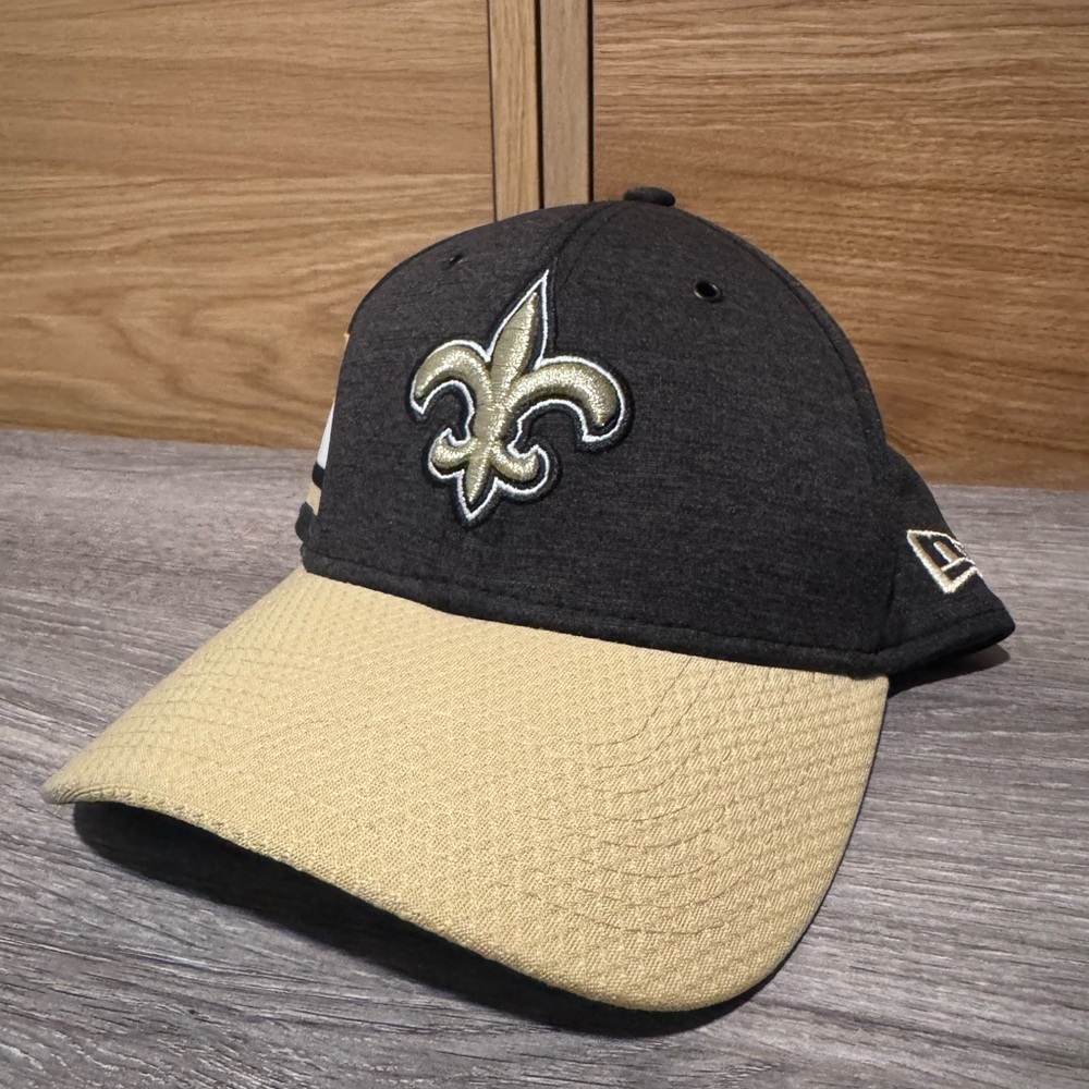New Orleans Saints New Era 39THIRTY Stretch Fit Hat NFL SnapBack trucker